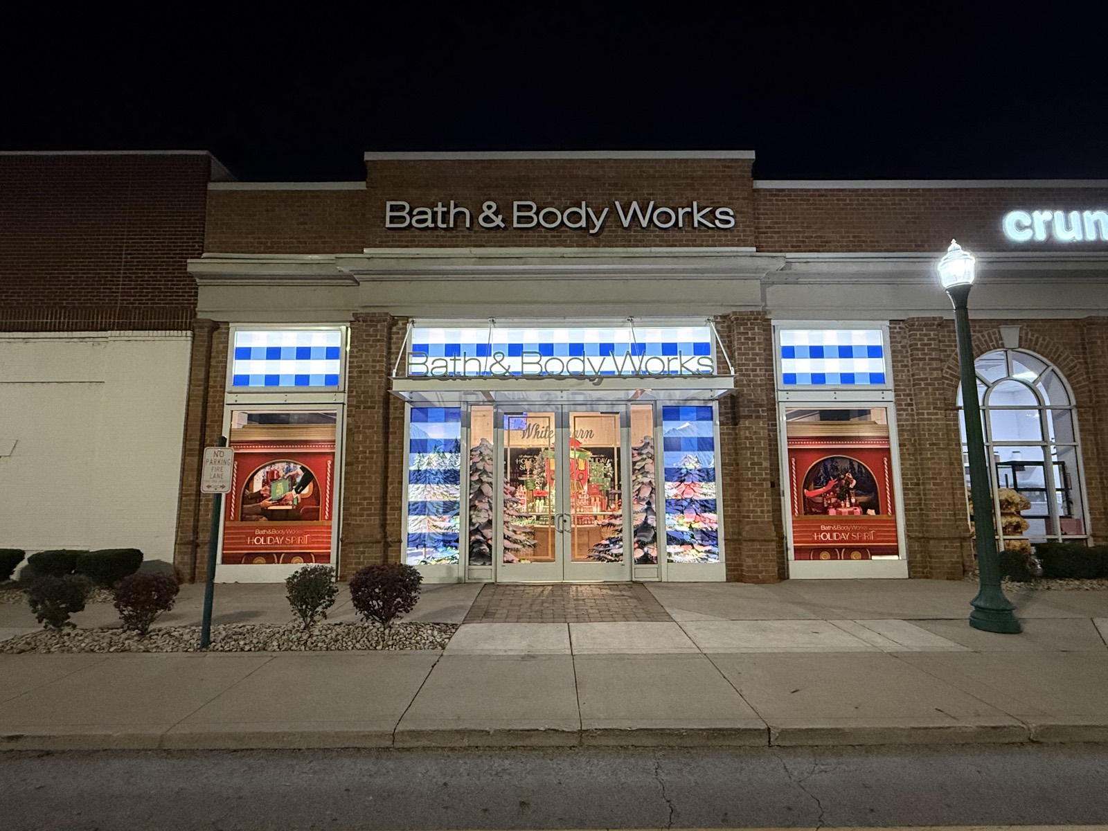 Illuminated channel letters on retail storefront